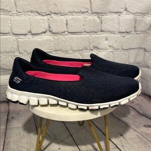 Skechers Women's Navy and Pink Slip-On Sneakers Sz 7 Memory Foam